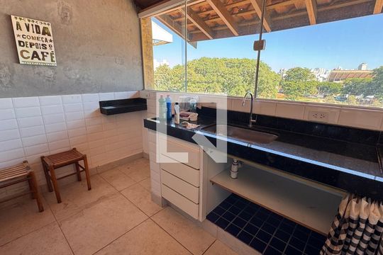 Cozinha Casa 1 de casa para alugar com 8 quartos, 440m² em Jardim Paraíso, Campinas
