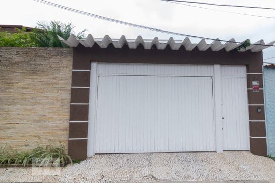 Casa para alugar com 4 quartos, 300m² em Cidade Monções, São Paulo
