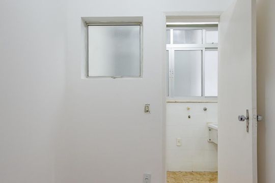 Quarto de Serviço de apartamento para alugar com 2 quartos, 63m² em Cidade Jardim, Belo Horizonte