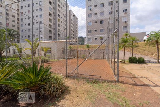 área comum - quadra esportiva de apartamento à venda com 2 quartos, 48m² em Protásio Alves, Porto Alegre