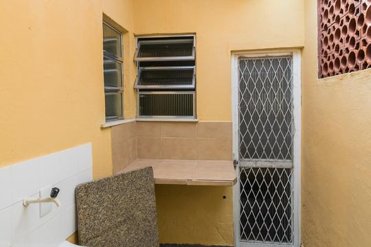 Vista da Sala (área interna) de apartamento à venda com 1 quarto, 70m² em Braz de Pina, Rio de Janeiro