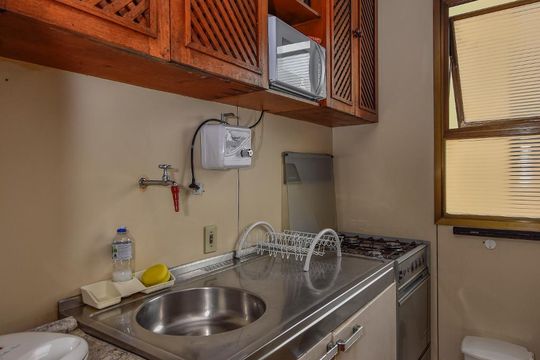 Cozinha de apartamento para alugar com 2 quartos, 65m² em Ipanema, Rio de Janeiro