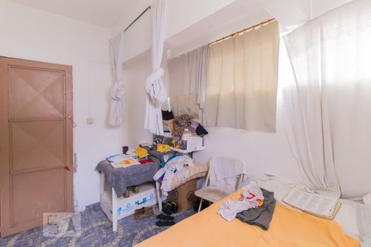 Quarto 1 de casa para alugar com 3 quartos, 1200m² em Vila Cardoso Franco, São Paulo