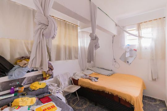 Quarto 1 de casa para alugar com 3 quartos, 1200m² em Vila Cardoso Franco, São Paulo