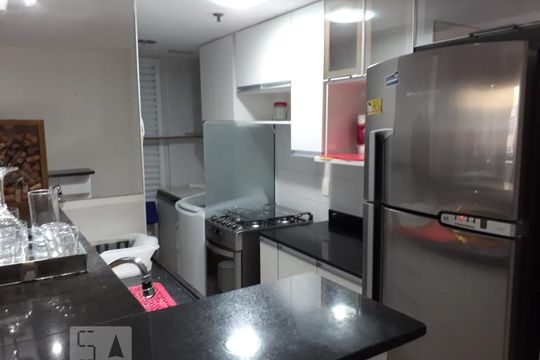 Cozinha de apartamento para alugar com 1 quarto, 46m² em Botafogo, Rio de Janeiro