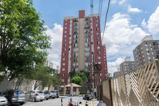 Fachada de apartamento à venda com 3 quartos, 64m² em Jardim Celeste, São Paulo