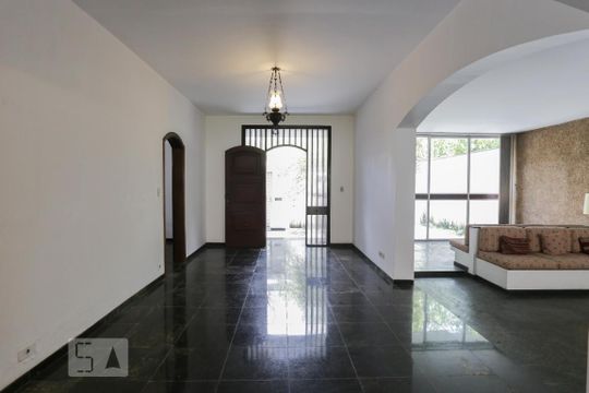 Casa à venda com 4 quartos, 387m² em Vila Madalena, São Paulo