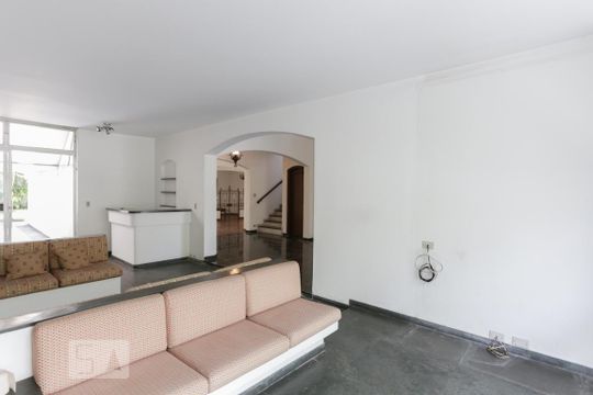 Sala de casa à venda com 4 quartos, 387m² em Vila Madalena, São Paulo