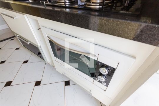 Forno de apartamento à venda com 3 quartos, 67m² em Vila Camilópolis, Santo André