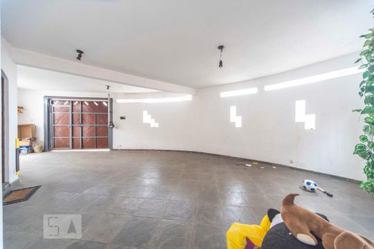 Garagem de casa à venda com 3 quartos, 160m² em Parque Jaçatuba, Santo André
