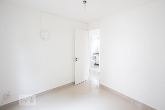 Quarto 1 de apartamento para alugar com 2 quartos, 50m² em Jardim Dom Bosco, São Paulo