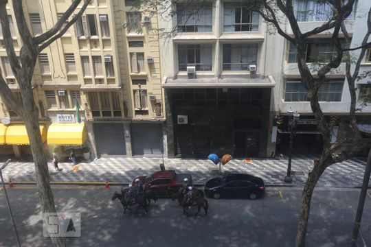 Vista de apartamento à venda com 4 quartos, 110m² em República, São Paulo