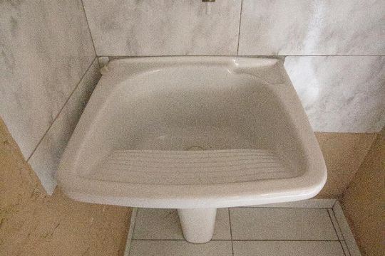 Detalhe da area de serviço de casa para alugar com 1 quarto, 60m² em Vila Gustavo, São Paulo