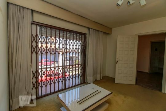 Sala 2 de casa à venda com 6 quartos, 650m² em Sarandi, Porto Alegre
