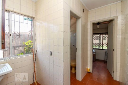 Area de Serviço Superior de casa à venda com 6 quartos, 650m² em Sarandi, Porto Alegre