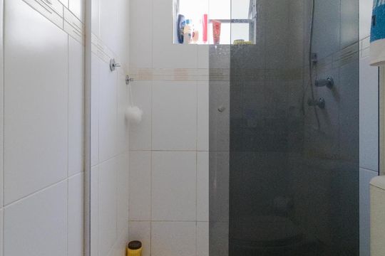 Banheiro de apartamento à venda com 3 quartos, 140m² em Mansões Santo Antônio, Campinas