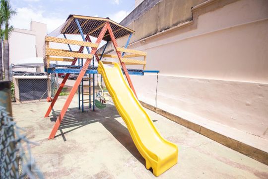 playground de apartamento para alugar com 2 quartos, 46m² em Vila Pompéia, Campinas