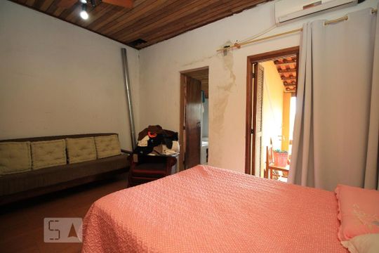 Dormitorio 1 de casa de condomínio à venda com 6 quartos, 250m² em Bom Jesus, Porto Alegre