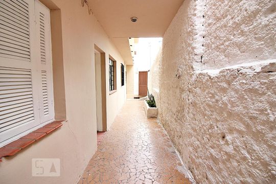 Quintal de casa para alugar com 1 quarto, 82m² em Centro, Diadema