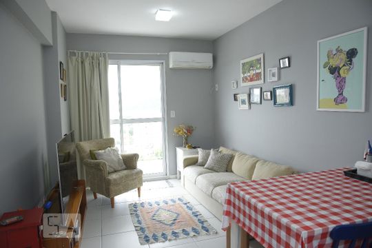 Apartamento para alugar com 2 quartos, 75m² em Curicica, Rio de Janeiro