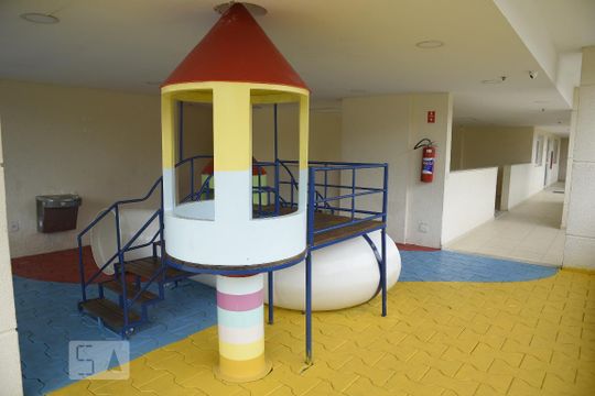 Apartamento para alugar com 2 quartos, 75m² em Curicica, Rio de Janeiro