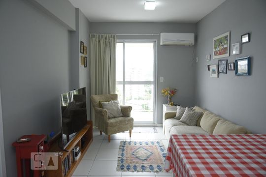 Apartamento para alugar com 2 quartos, 75m² em Curicica, Rio de Janeiro