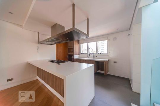 Cozinha  de apartamento à venda com 3 quartos, 150m² em Centro, Santo André