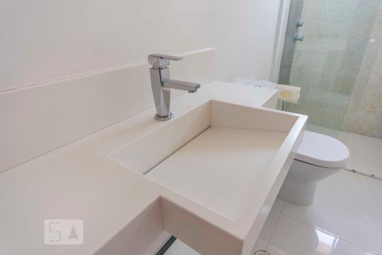 Pia  de apartamento à venda com 3 quartos, 150m² em Centro, Santo André