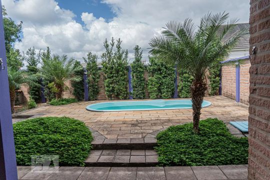 Piscina de casa à venda com 5 quartos, 442m² em Morro do Espelho, São Leopoldo