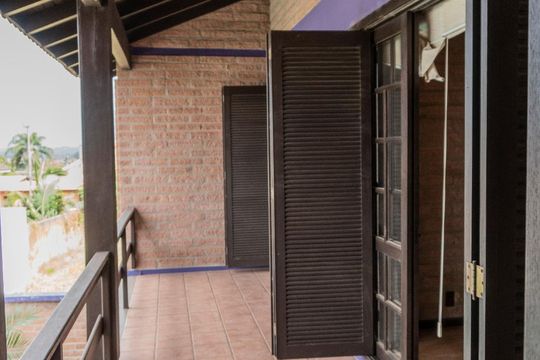 Sacada de casa à venda com 5 quartos, 442m² em Morro do Espelho, São Leopoldo