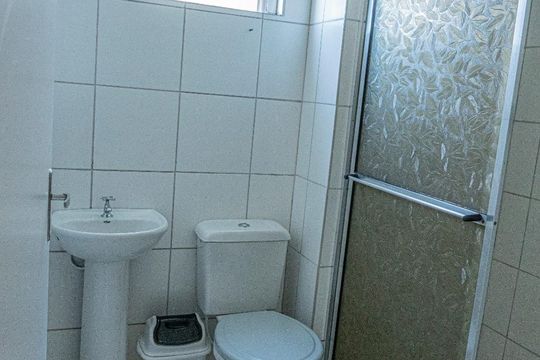 Banheiro de apartamento para alugar com 2 quartos, 48m² em Duque de Caxias, São Leopoldo