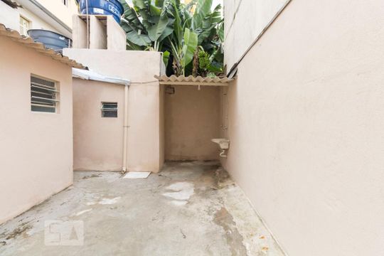 Quintal de casa à venda com 1 quarto, 30m² em Chácara Inglesa, São Paulo