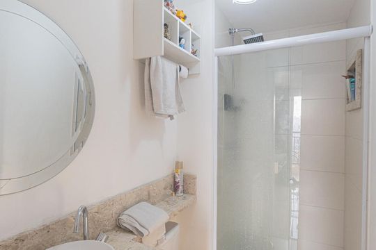 Banheiro Social de apartamento à venda com 1 quarto, 36m² em Brás, São Paulo