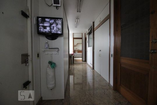 Área de serviço de apartamento à venda com 4 quartos, 520m² em Vila Suzana, São Paulo