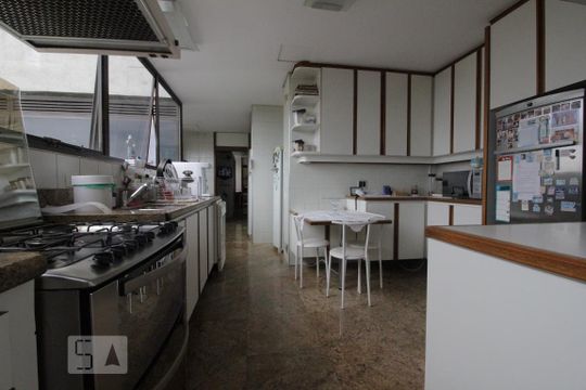 Cozinha de apartamento à venda com 4 quartos, 520m² em Vila Suzana, São Paulo