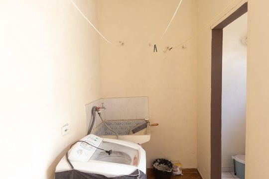 Área de Serviço de casa à venda com 3 quartos, 276m² em Parque Tomas Saraiva, São Paulo