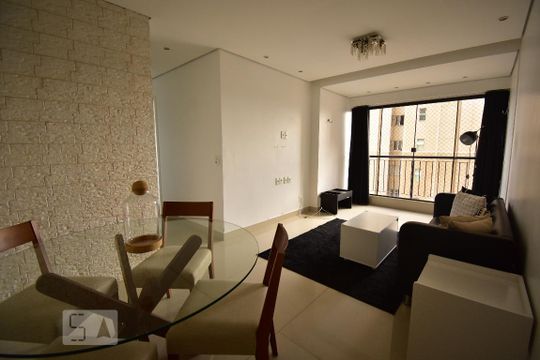 Sala de apartamento para alugar com 3 quartos, 80m² em Guará Ii, Brasília