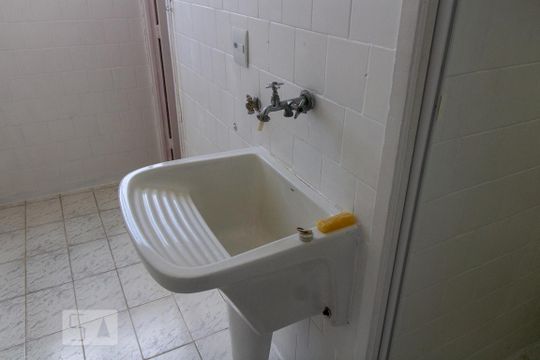Área de Serviço de apartamento para alugar com 2 quartos, 70m² em Estácio, Rio de Janeiro