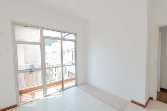 Quarto 1 de apartamento à venda com 2 quartos, 70m² em Grajaú, Rio de Janeiro