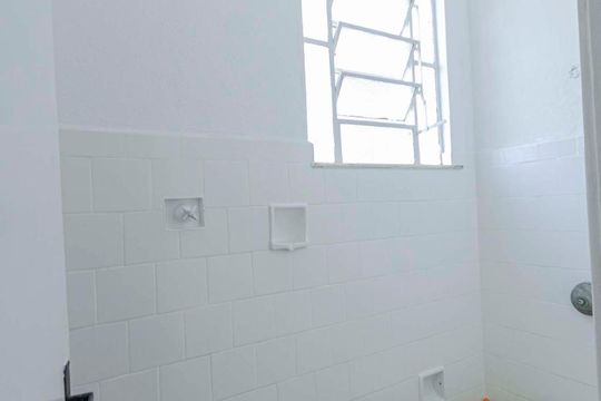 Banheiro de Serviço de apartamento à venda com 2 quartos, 70m² em Andaraí, Rio de Janeiro