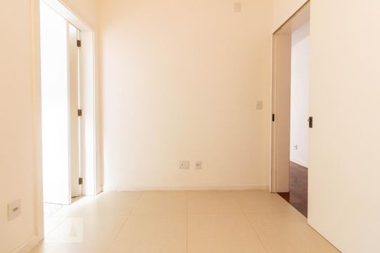 Suíte de apartamento à venda com 3 quartos, 85m² em Bom Fim, Porto Alegre