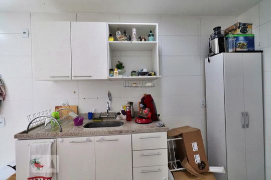 Cozinha de casa de condomínio à venda com 3 quartos, 165m² em Vargem Pequena, Rio de Janeiro