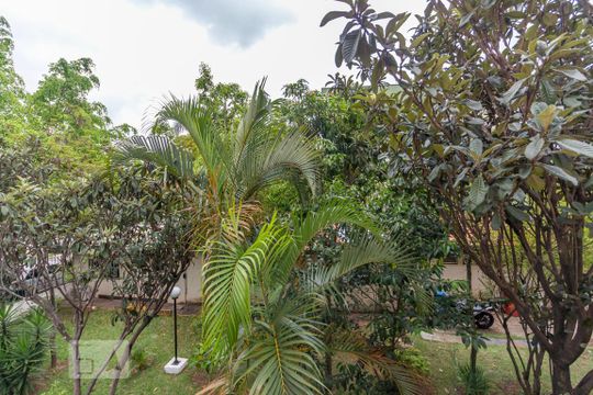 Vista de apartamento à venda com 2 quartos, 56m² em Cidade das Flores, Osasco