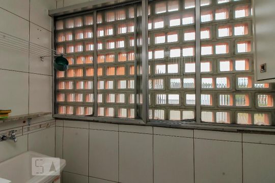 Area de Serviço de apartamento para alugar com 2 quartos, 66m² em Jardim Botânico, Porto Alegre