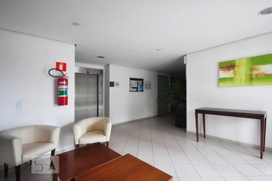 Hall Social de apartamento para alugar com 1 quarto, 49m² em Jardim Ampliação, São Paulo