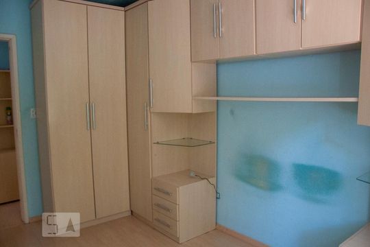 Quarto de apartamento para alugar com 1 quarto, 44m² em Cristal, Porto Alegre