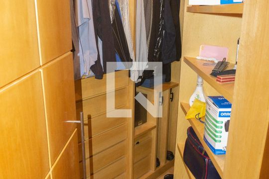 Closet de apartamento à venda com 3 quartos, 253m² em Morro dos Ingleses, São Paulo