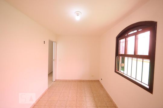 Quarto 1 de casa para alugar com 3 quartos, 300m² em Jardim Vila Formosa, São Paulo