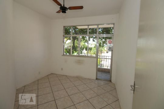 Quarto 1 de apartamento à venda com 3 quartos, 85m² em Irajá, Rio de Janeiro