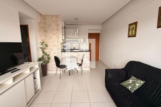 Sala de apartamento para alugar com 2 quartos, 50m² em Setor Bueno, Goiânia